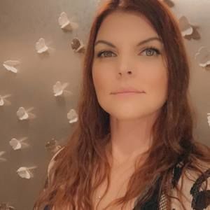 Meet your Posher, Corrie